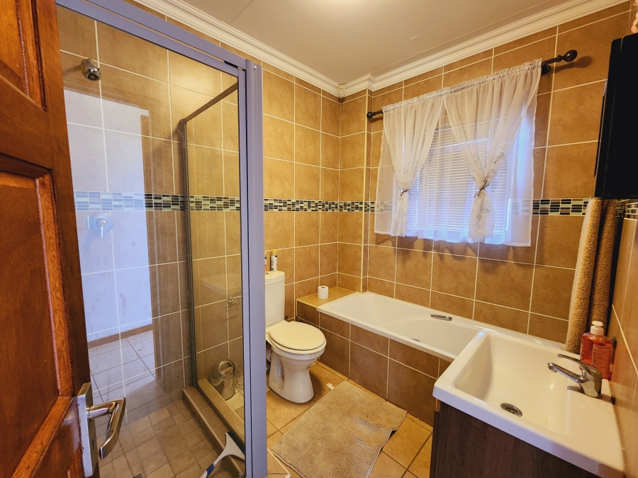 2 Bedroom Property for Sale in Die Bult North West
